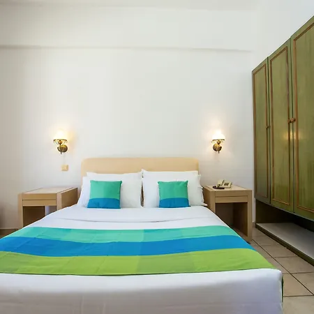 Aparthotel Royal Centre 2*