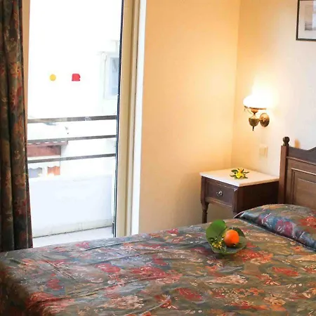 Apart-hotel Royal Centre 2*