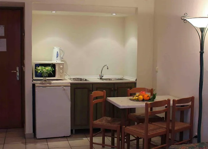 Aparthotel Royal Centre 2*